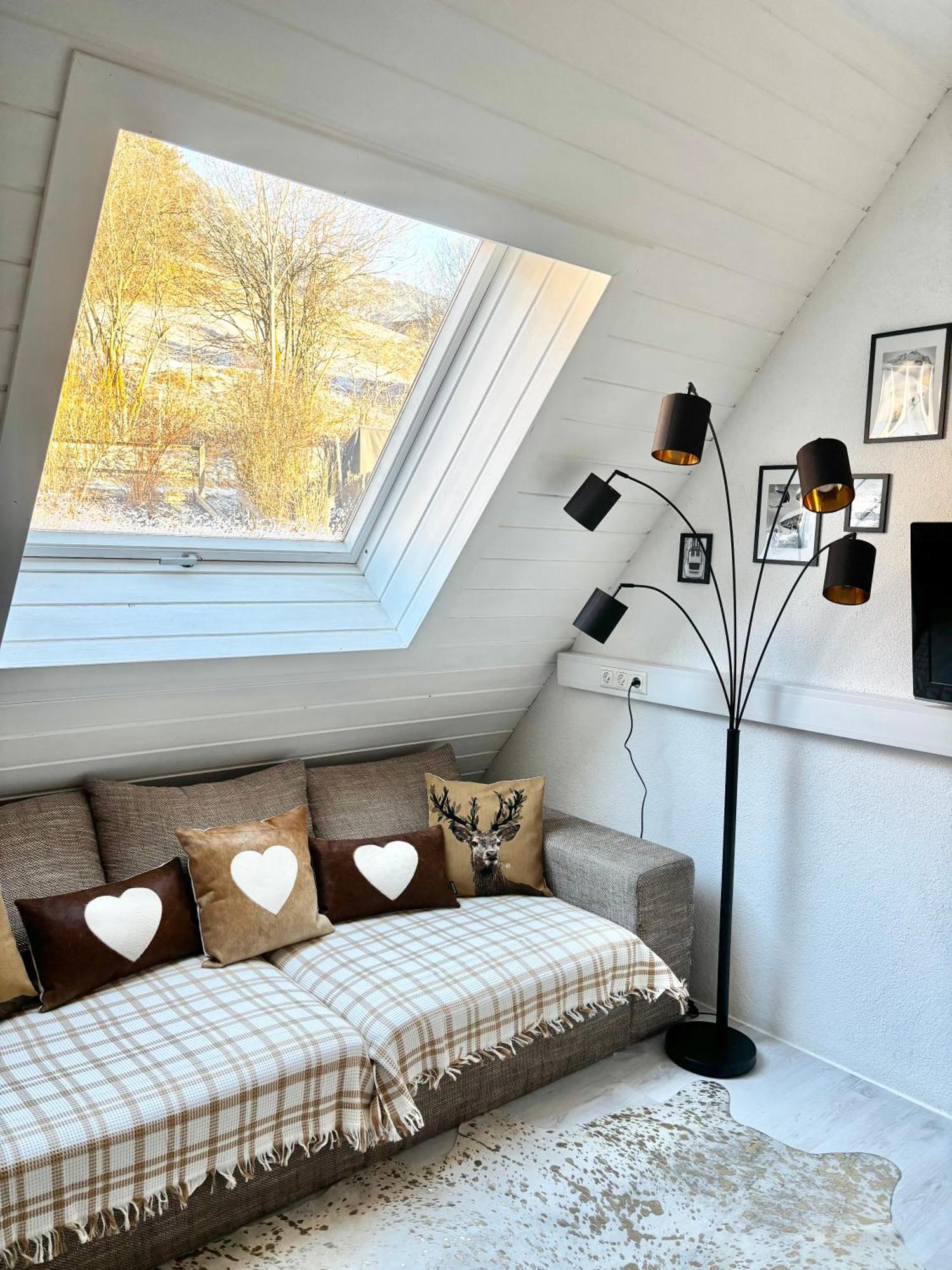 Lechtaler Alpenblick Landeck - Privatzimmer & Ferienwohnung Kültér fotó