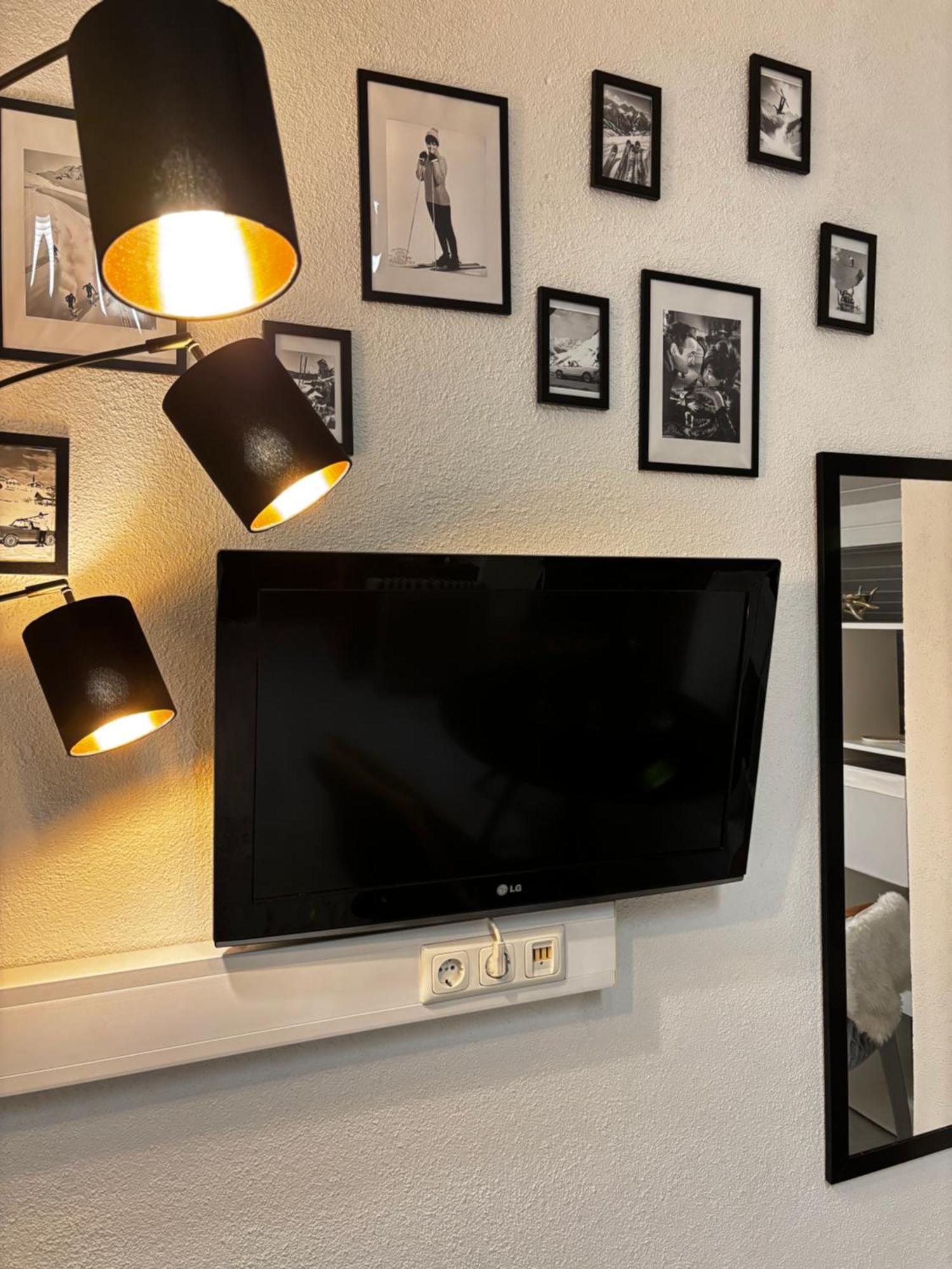 Lechtaler Alpenblick Landeck - Privatzimmer & Ferienwohnung Kültér fotó