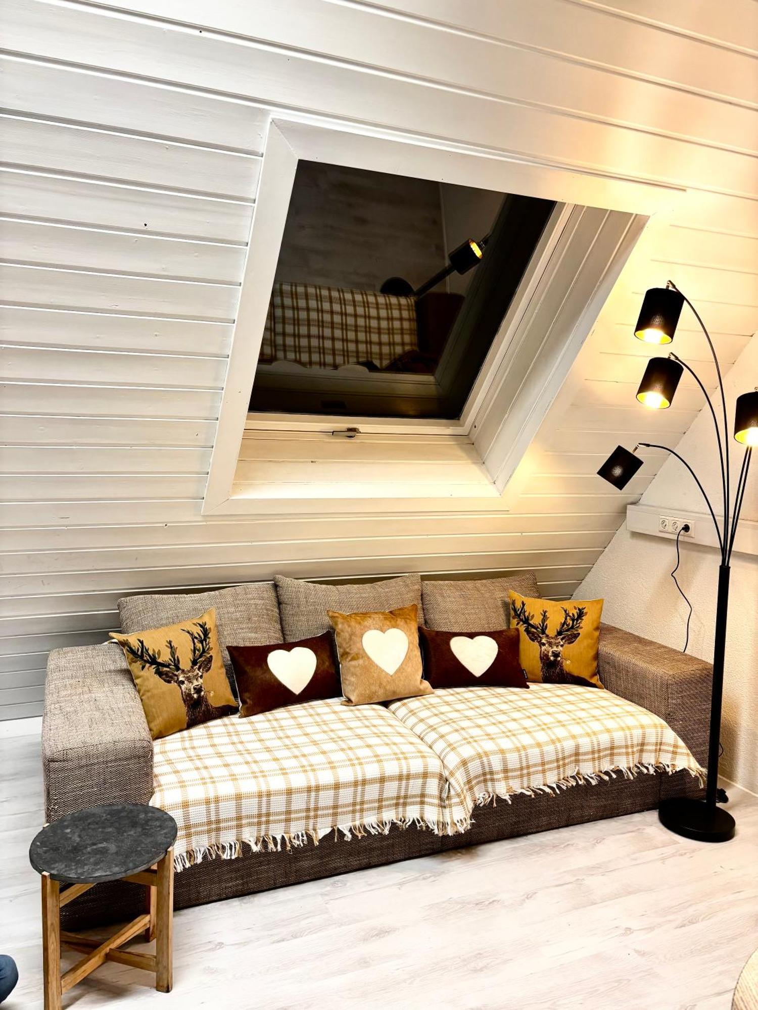 Lechtaler Alpenblick Landeck - Privatzimmer & Ferienwohnung Kültér fotó